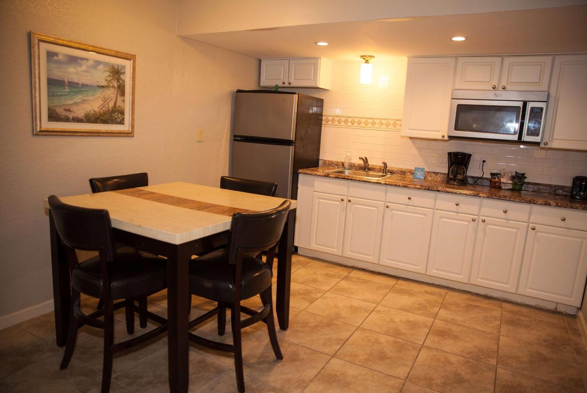 Days Inn By Wyndham Cocoa Cruiseport West At I-95/524 Εξωτερικό φωτογραφία