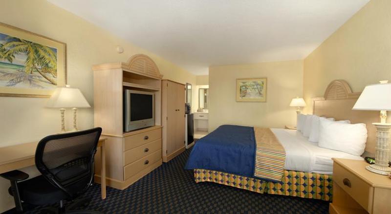 Days Inn By Wyndham Cocoa Cruiseport West At I-95/524 Εξωτερικό φωτογραφία