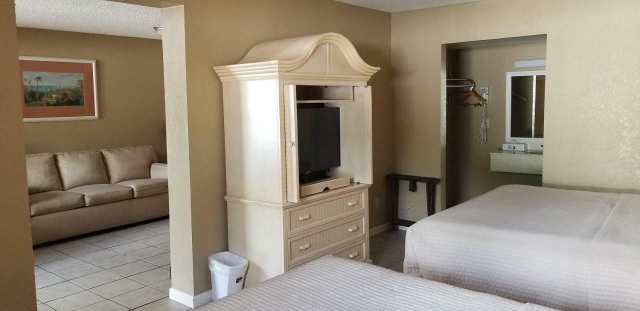 Days Inn By Wyndham Cocoa Cruiseport West At I-95/524 Εξωτερικό φωτογραφία